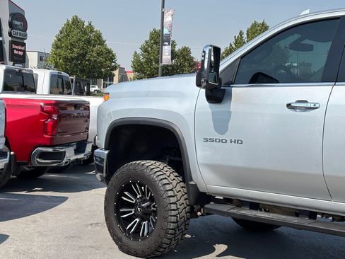 Used 2021 Chevrolet Silverado 3500 LTZ w/ LTZ Convenience Package AWD/4WD image 6