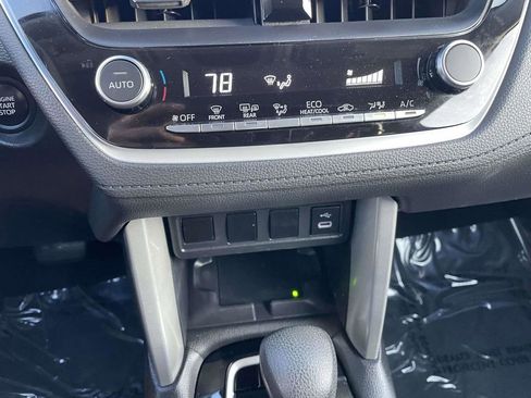 Used 2024 Toyota Corolla Cross LE FWD image 40