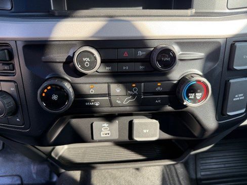 New 2025 Ford F550 4x4 Crew Cab image 12