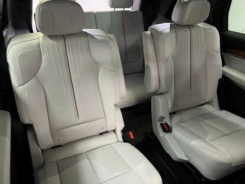 New 2026 Cadillac Vistiq Luxury w/ LPO, Floor Liner Package AWD/4WD image 19
