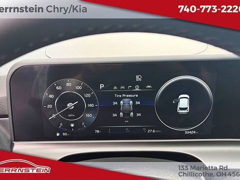Used 2024 Kia Seltos EX FWD image 17