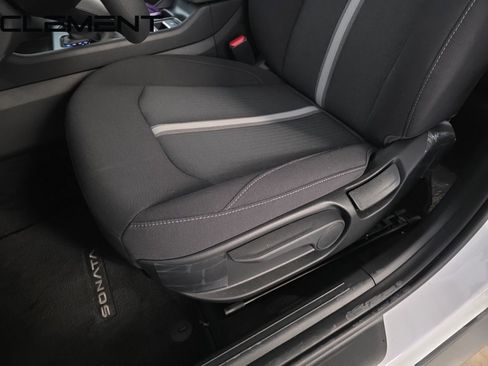 Used 2025 Hyundai Sonata SE image 27