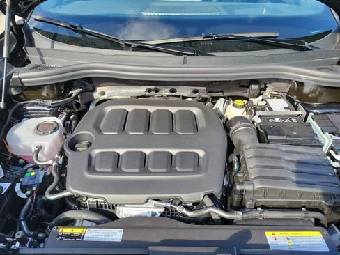 New 2026 Volkswagen Tiguan SE R-Line FWD image 16