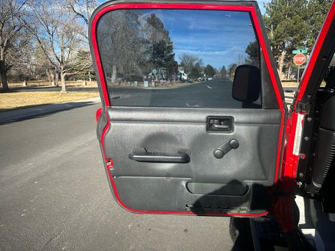 Used 2006 Jeep Wrangler Rubicon image 15