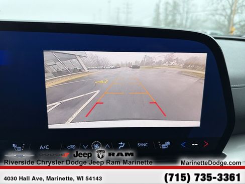 Used 2025 Chevrolet Traverse LT AWD/4WD image 23