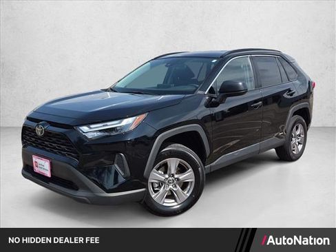 Certified 2025 Toyota RAV4 LE AWD/4WD image 1