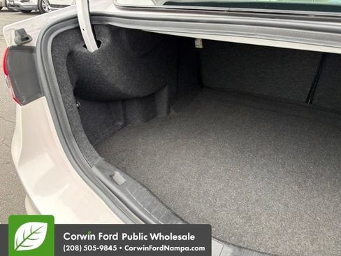 Used 2017 Ford Fusion Titanium FWD image 30