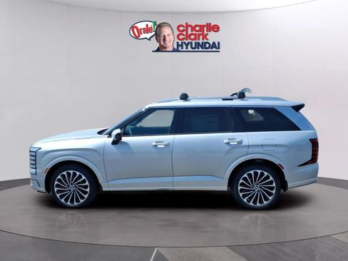 New 2026 Hyundai Palisade Calligraphy FWD image 2