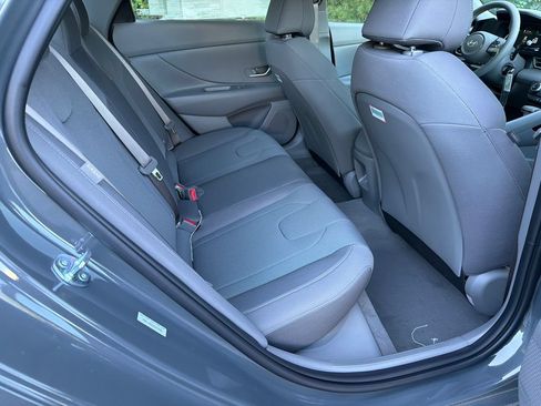 New 2026 Hyundai Elantra SE FWD image 15