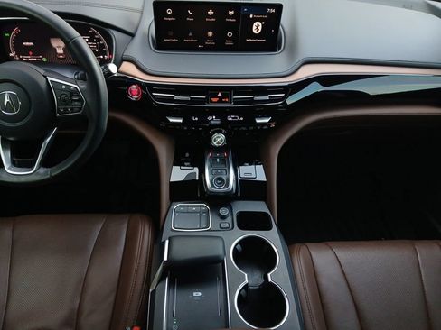 Used 2024 Acura MDX SH-AWD w/ Technology Package image 3