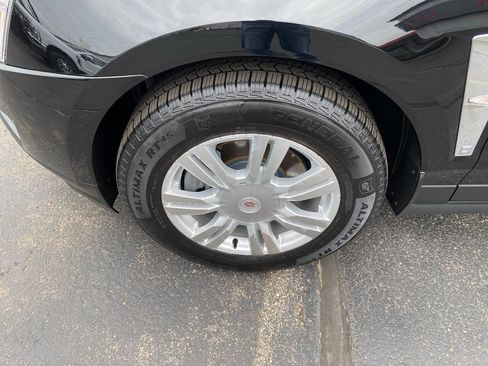 Used 2011 Cadillac SRX Luxury AWD/4WD image 11