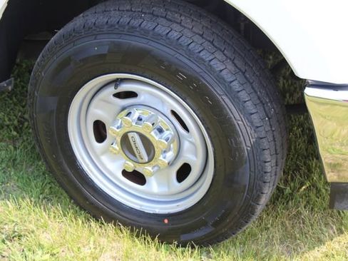 Used 2018 Ford F250 XL w/ Power Equipment Group image 27