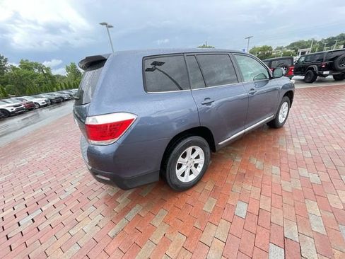 Used 2011 Toyota Highlander 4WD image 32