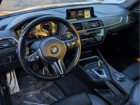 Used 2018 BMW M2 image 15