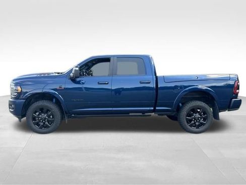 Used 2023 RAM 2500 Limited AWD/4WD image 2