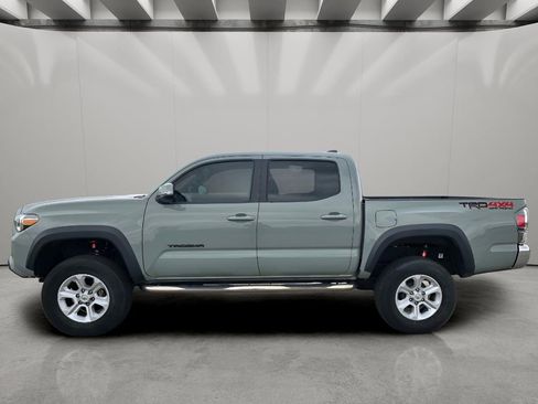 Used 2023 Toyota Tacoma TRD Off-Road AWD/4WD image 2