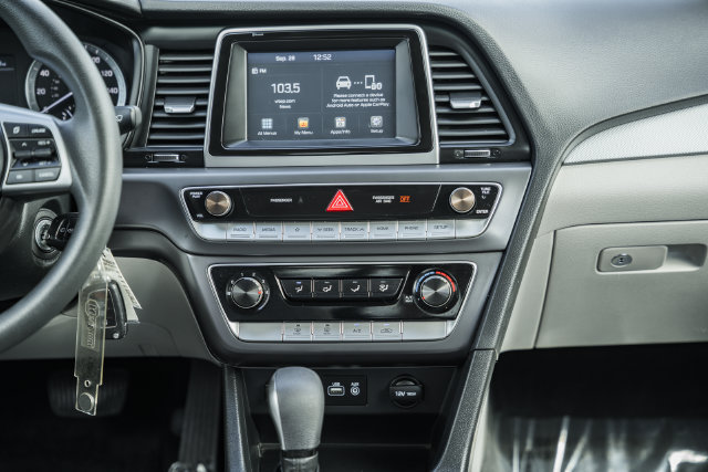 Used 2019 Hyundai Sonata SE FWD image 21