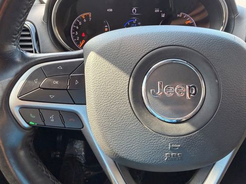 Used 2020 Jeep Grand Cherokee High Altitude AWD/4WD image 17