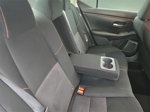 Used 2022 Nissan Sentra SR w/ Electronics Package image 27