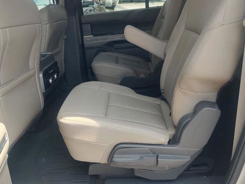 Used 2020 Ford Expedition Max XLT w/ Equipment Group 202A AWD/4WD image 13