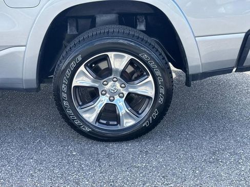 Used 2022 RAM 1500 Laramie w/ Sport Appearance Package image 12