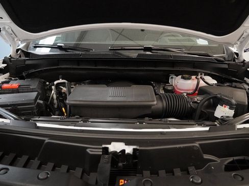 New 2025 Chevrolet Suburban Premier AWD/4WD image 19