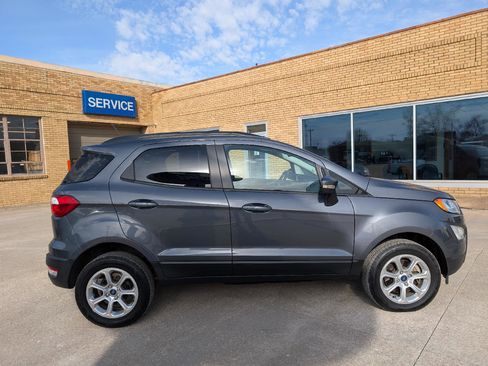 Used 2020 Ford EcoSport SE image 5