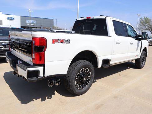 New 2026 Ford F250 Platinum AWD/4WD image 22
