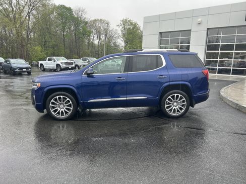 Used 2023 GMC Acadia Denali w/ Denali Technology Package AWD/4WD image 2