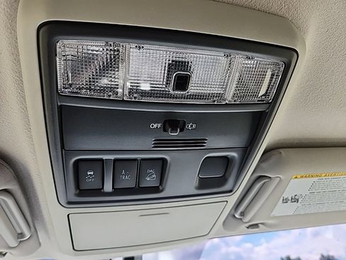 Used 2019 Toyota 4Runner SR5 AWD/4WD image 17