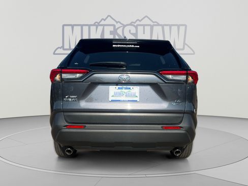 Used 2025 Toyota RAV4 LE AWD/4WD image 4