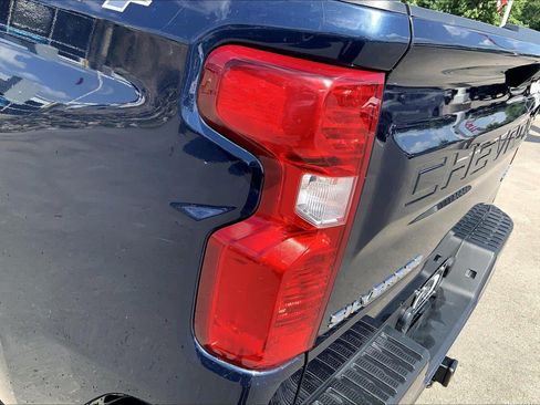 Used 2023 Chevrolet Silverado 1500 Custom AWD/4WD image 25