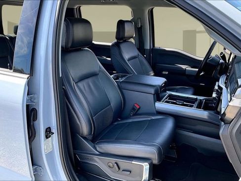 Used 2024 Ford F250 Lariat w/ Chrome Package image 28