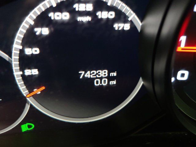 Used 2020 Porsche Cayenne AWD/4WD image 25