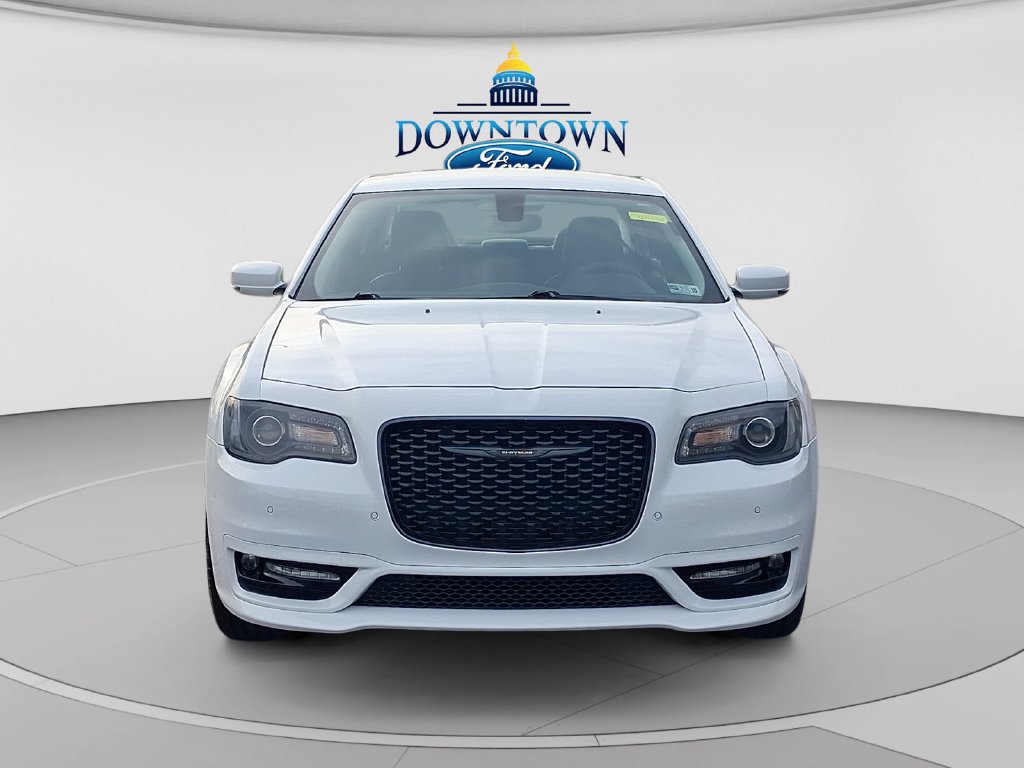 Used 2023 Chrysler 300 Touring L AWD/4WD image 8