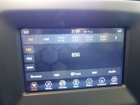Used 2021 Jeep Compass Latitude AWD/4WD image 34