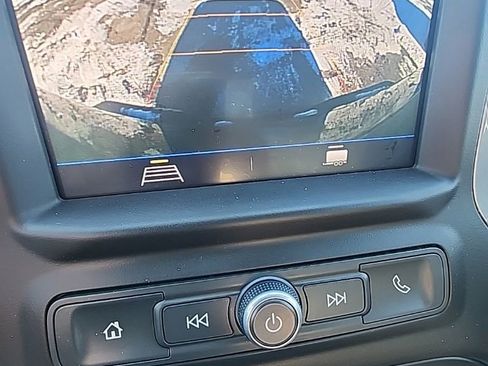 Used 2021 Chevrolet Silverado 2500 Custom w/ Custom Value Package image 17