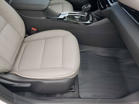 New 2026 Buick Envista Avenir image 16