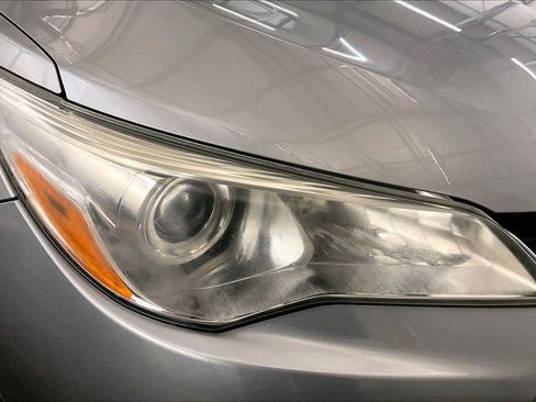 Used 2017 Toyota Camry XLE w/ Moonroof Package image 27