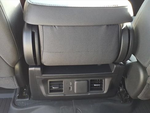 New 2026 Chevrolet Silverado 3500 LT w/ All Star Edition AWD/4WD image 18