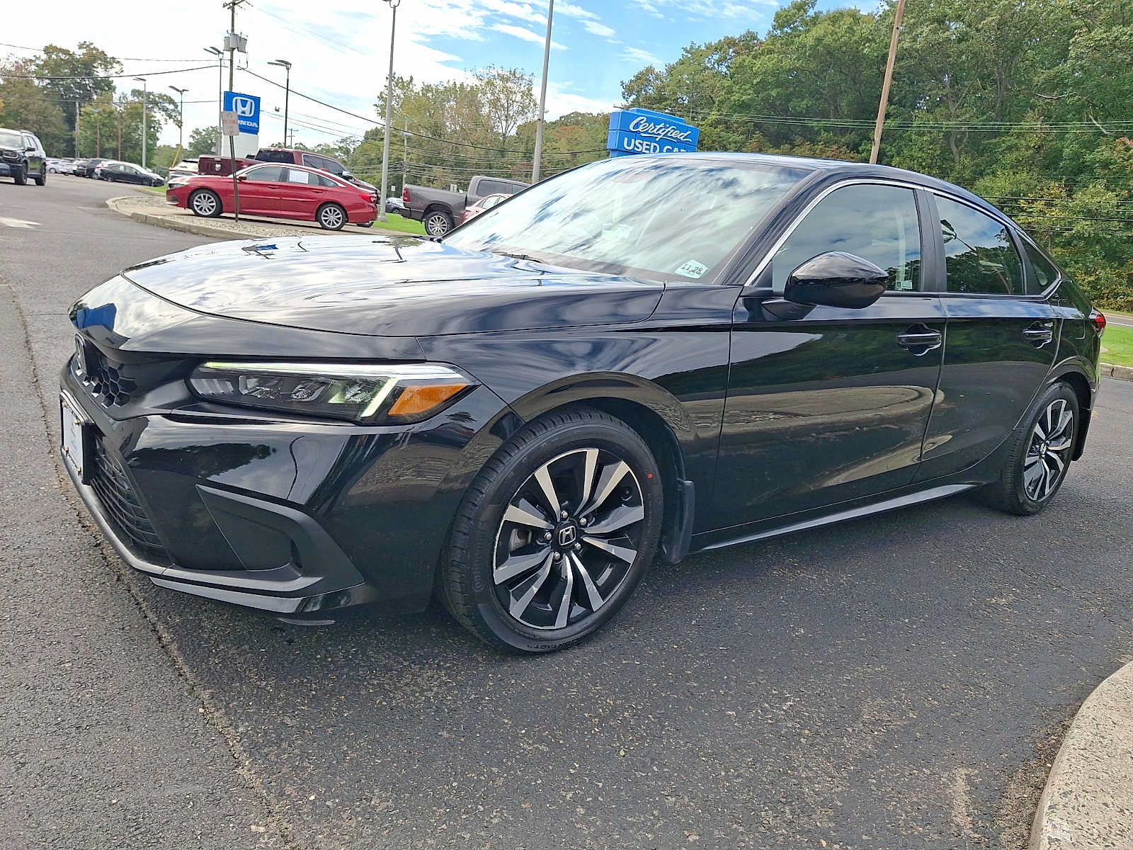 Certified 2024 Honda Civic EX-L image 3