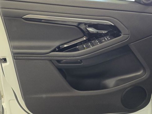 Used 2023 Land Rover Range Rover Evoque S image 33