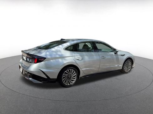 Used 2025 Hyundai Sonata SEL FWD image 15