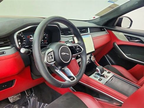 Used 2022 Jaguar F-PACE SVR image 19