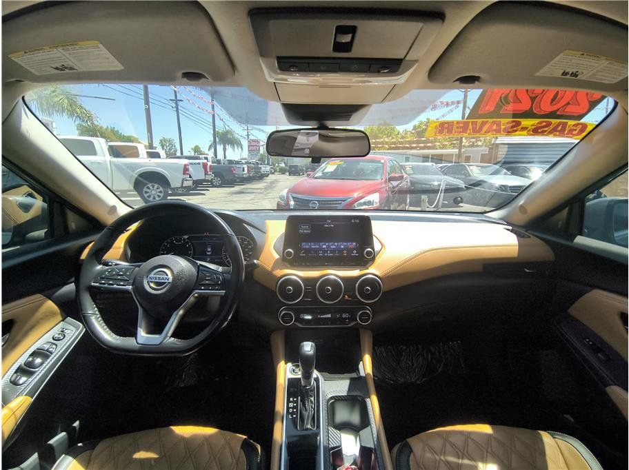 Used 2021 Nissan Sentra SV w/ SV Premium Package FWD image 6