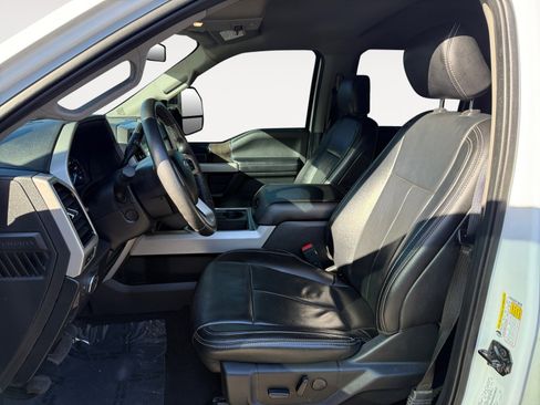 Used 2021 Ford F350 Lariat image 10