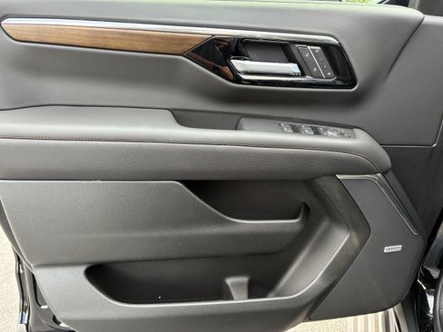New 2026 Chevrolet Tahoe High Country AWD/4WD image 25