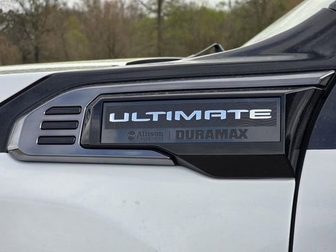 Used 2025 GMC Sierra 2500 Denali Ultimate image 7