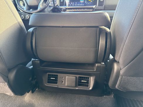 Used 2022 Chevrolet Silverado 1500 LT image 15