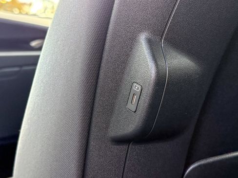 New 2026 Kia Niro LX image 30